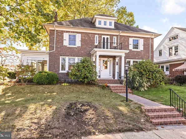 700 Derstine Ave, Lansdale, PA 19446