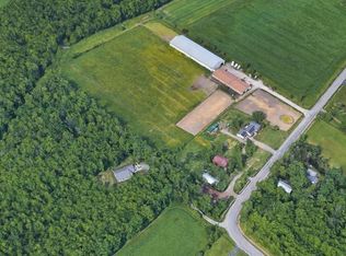 6475 Bartz Rd, Lockport, NY 14094