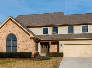 213 Southwick Ln, Schaumburg, IL 60173