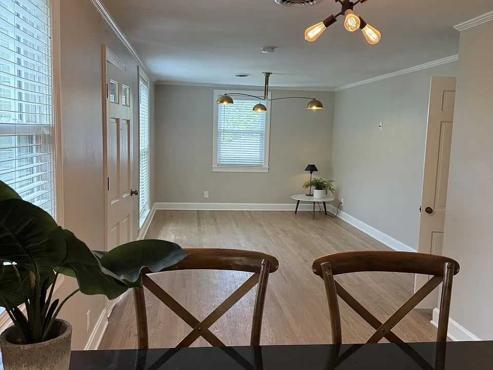 720 Cameo Dr