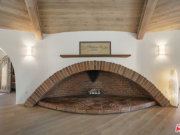 3rd image of 21423 Colina Dr