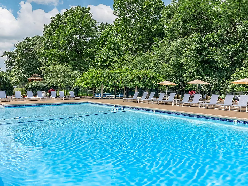 Arrowhead Apartments