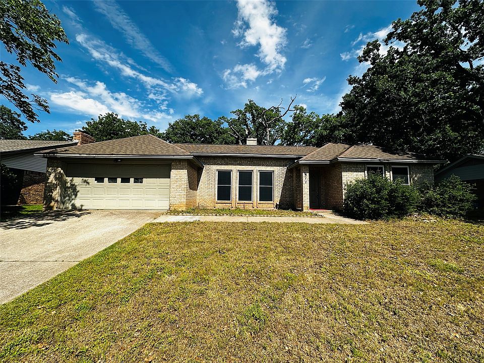 1st image of 2511 Tanglewood Dr