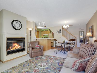 691 85th Ln NW Unit 7, Coon Rapids, MN, 55433
