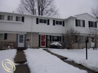 125 Mark Dr, Mount Clemens, MI 48043