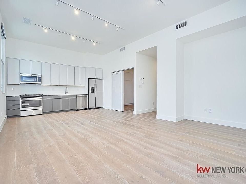 1st image of 271 W 125th St #309B