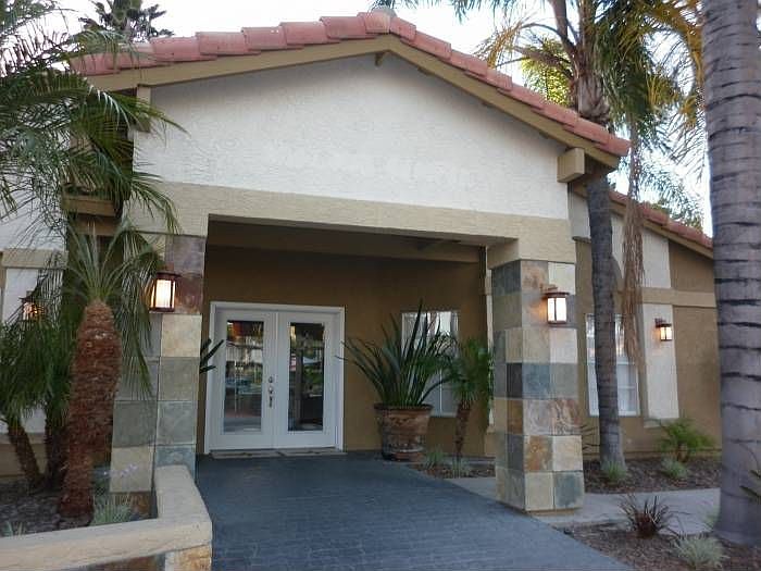 1st image of 2155 Highpointe Dr Unit 206