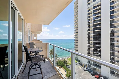 5440 N Ocean Dr #705 Photo 1