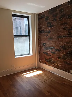 Rented by Sky Management | media 21