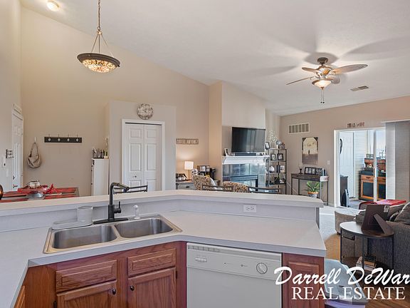 5th image of 8657 S Jasonville Ct SE #176