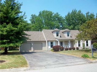 1154 Kingsway Dr, Avon, IN