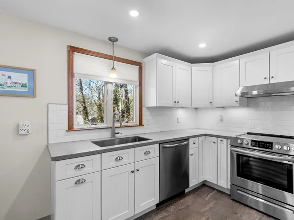 20 Stone Court, Eastham, MA 02642