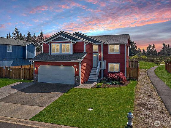 2nd image of 16634 Rainier View Drive SE