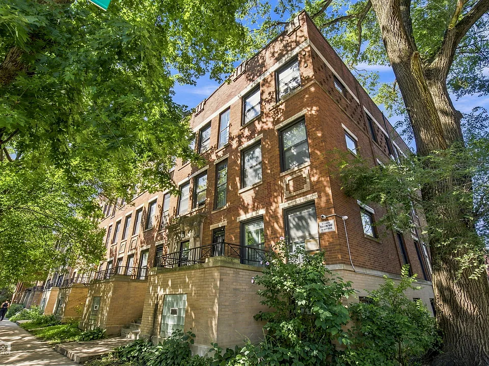 5402 S Woodlawn Ave #1