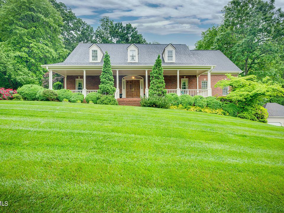 1st image of 1908 Fleetwood Dr