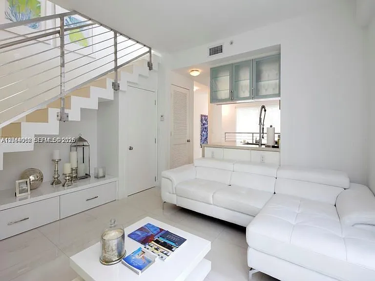 928 Pennsylvania Ave #1 — Photo 3