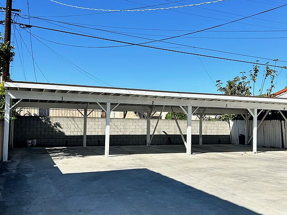 4th image of 2935 S Norton Ave #2935