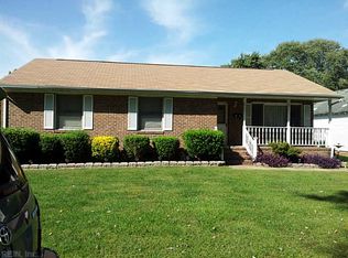12 Moss Ave, Hampton, VA 23669