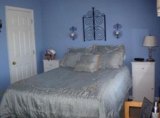 3487 Castle Hill Dr, Woodbridge, VA 22193