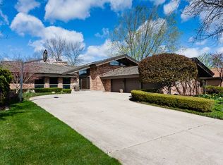 13010 S Winnebago Rd, Palos Heights, IL 60463