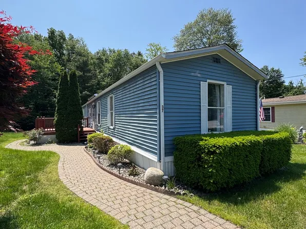 37 FELLER Road, Poughkeepsie, NY 12603