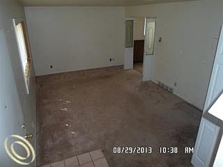 2nd image of 415 N Hanlon St
