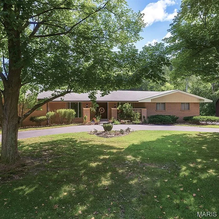 14 Wedgewood Ln photo 1
