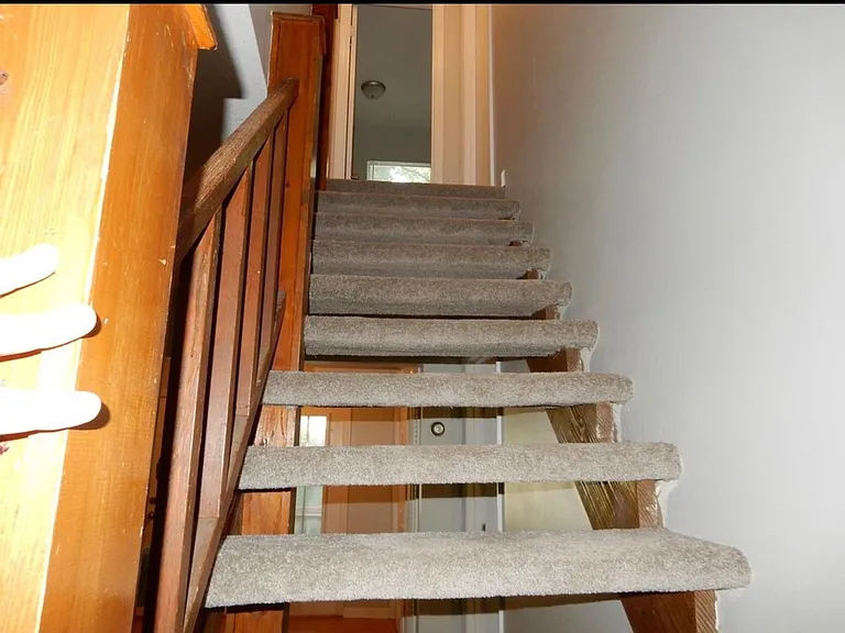 500 Debbie Dr — Photo 13