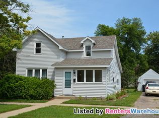 143 Cedar St S, Belle Plaine, MN 56011
