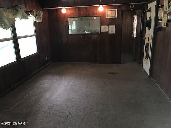 5th image of 335 Endora St