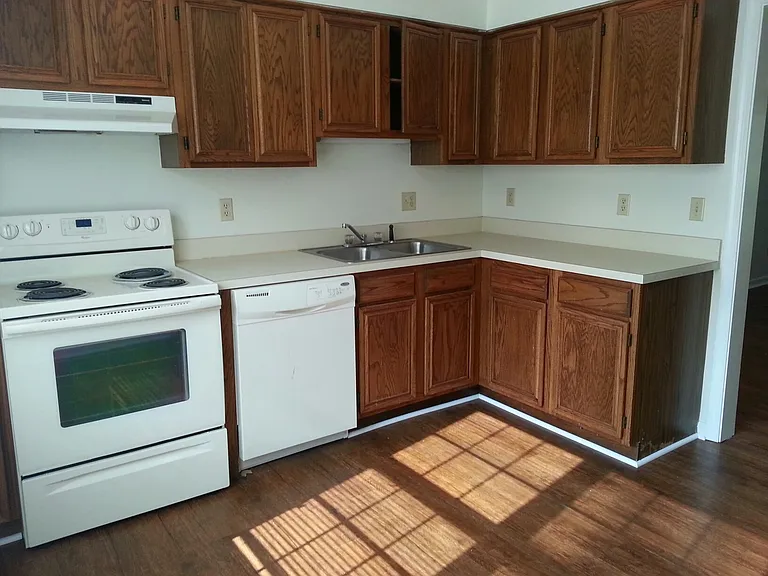 115 Mill Lane Rd — Photo 1