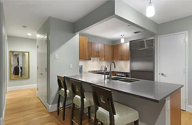 Rented by The SIMPLE Real Estate Co