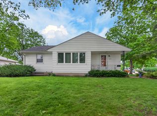 3118 Carlton Dr, Cedar Falls, IA 50613