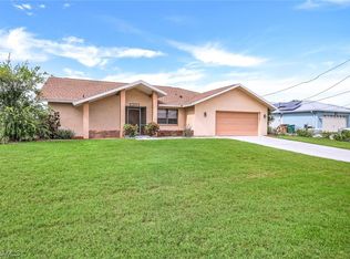 1925 SE 9th Ter, Cape Coral, FL 33990