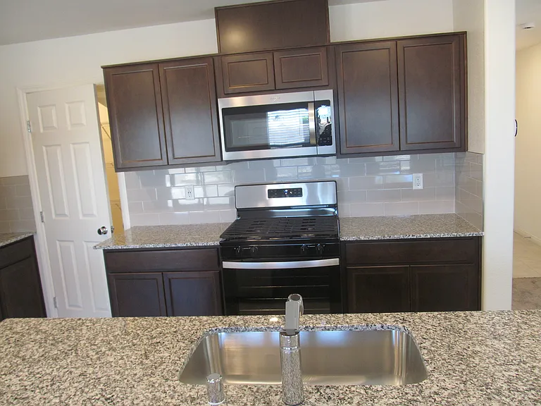 7026 Dandelion Park Ave — Photo 9