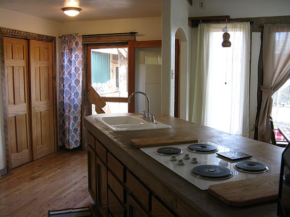 2nd image of 226 W North 1st St