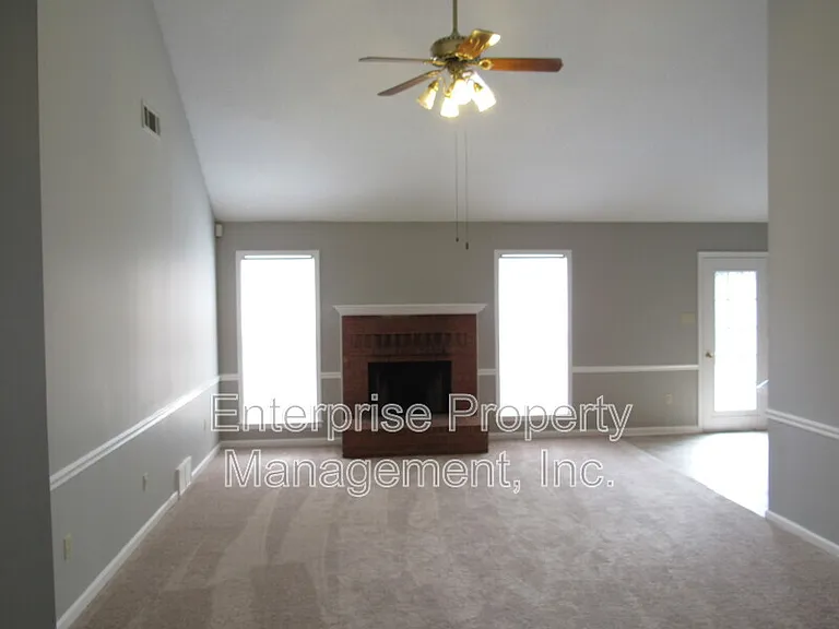 7037 Meadowlands Pl — Photo 3