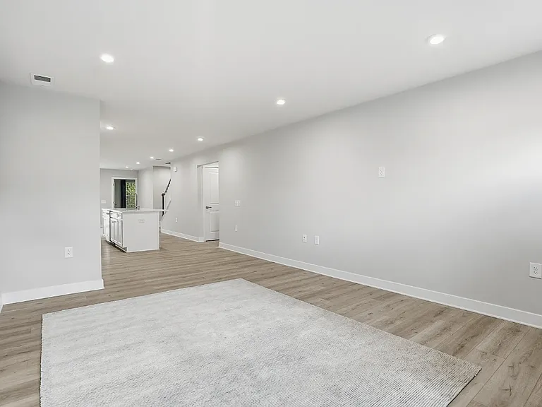 2264 Palm Ct #A — Photo 13