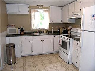 4th image of 6342 W Berrien St