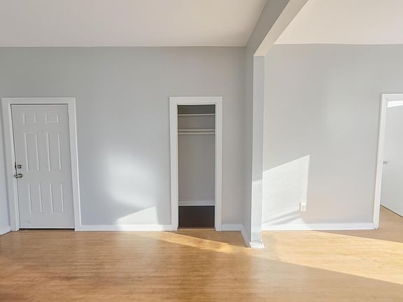 5th image of 1215 S Homan Ave Unit 3F