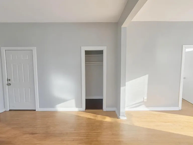 1215 S Homan Ave #3F — Photo 6