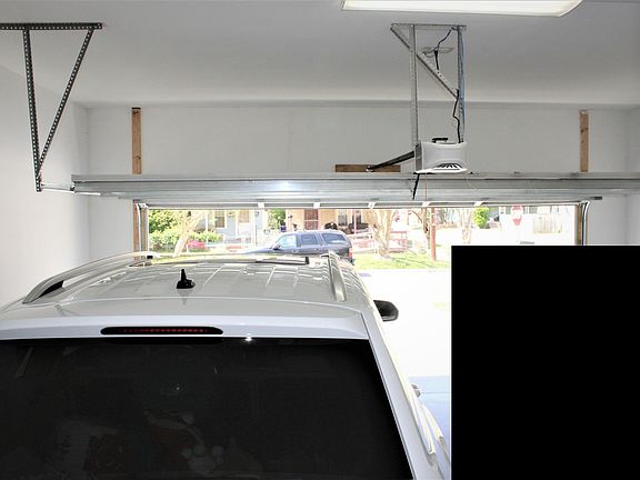 5th image of 3038 Saint Mihiel Ave
