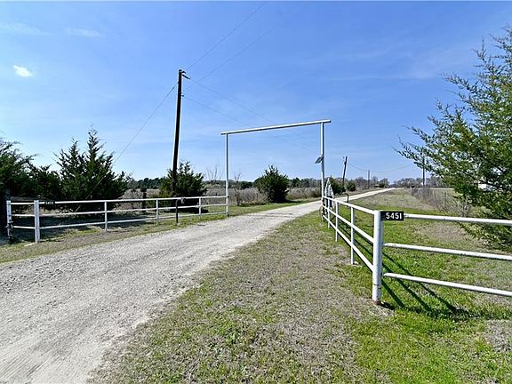 2nd image of 5451 County Road 279