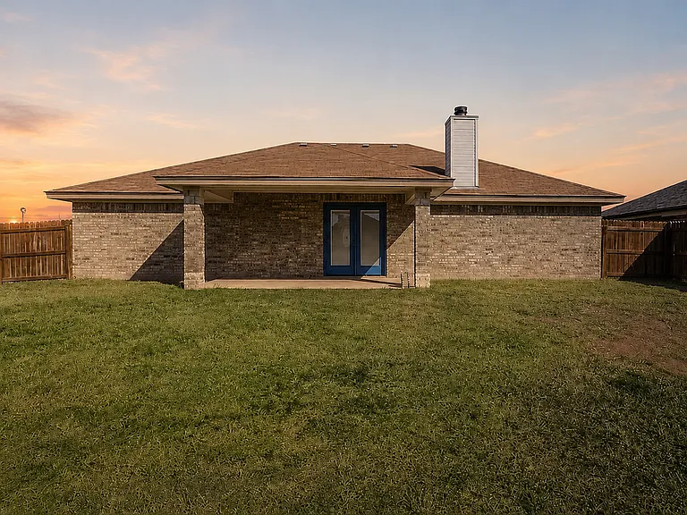 3710 Dewitt County Ct — Photo 16
