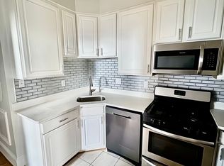 911 Monroe St NW #1A, Washington, DC 20010