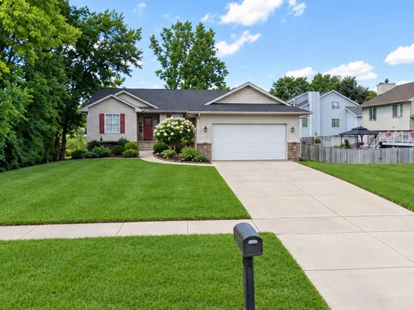 2830 Bayberry Dr, Waterford, MI 48329