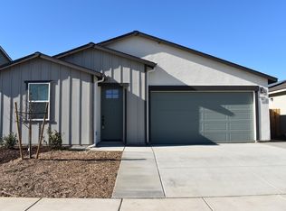 399 Gallaway Ct, Los Banos, CA 93635