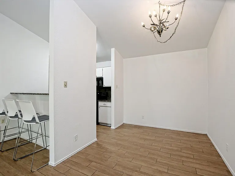 439 Sailmaster St #B — Photo 11