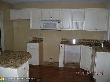 2nd image of 510 NW 36th St