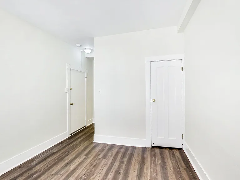650 Ellis — Photo 15